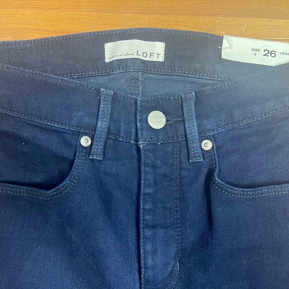 NWT!  Loft Skinny Jeans - Slim Pocket